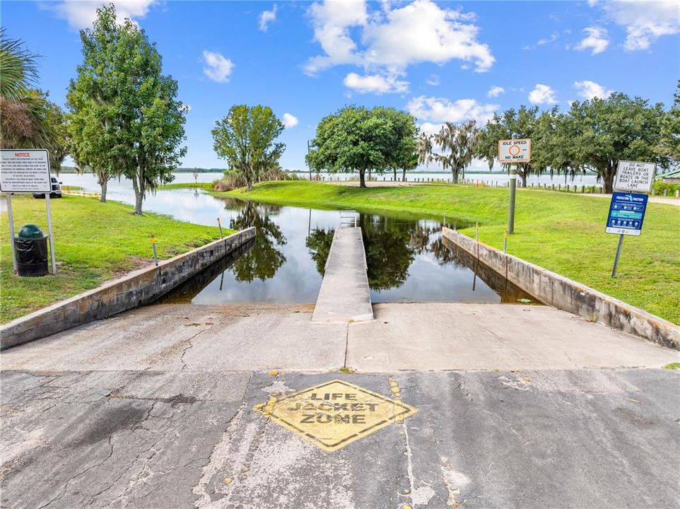 For Sale: $297,500 (2 beds, 2 baths, 1382 Square Feet)