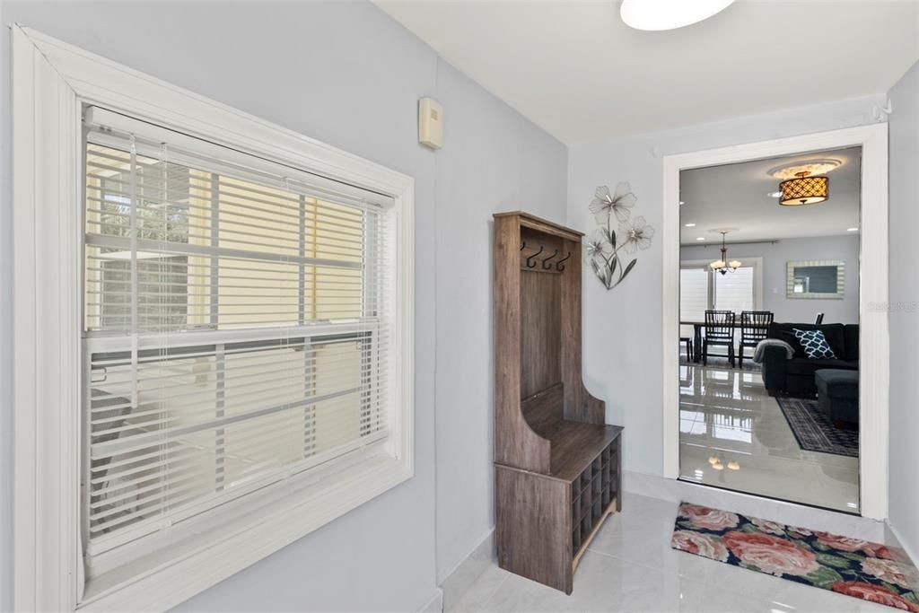 For Sale: $1,098,000 (3 beds, 2 baths, 1876 Square Feet)