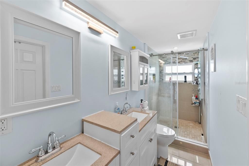 For Sale: $1,098,000 (3 beds, 2 baths, 1876 Square Feet)