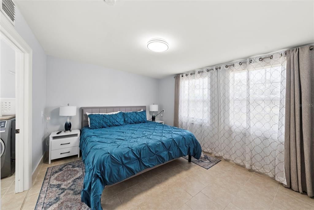 For Sale: $1,098,000 (3 beds, 2 baths, 1876 Square Feet)