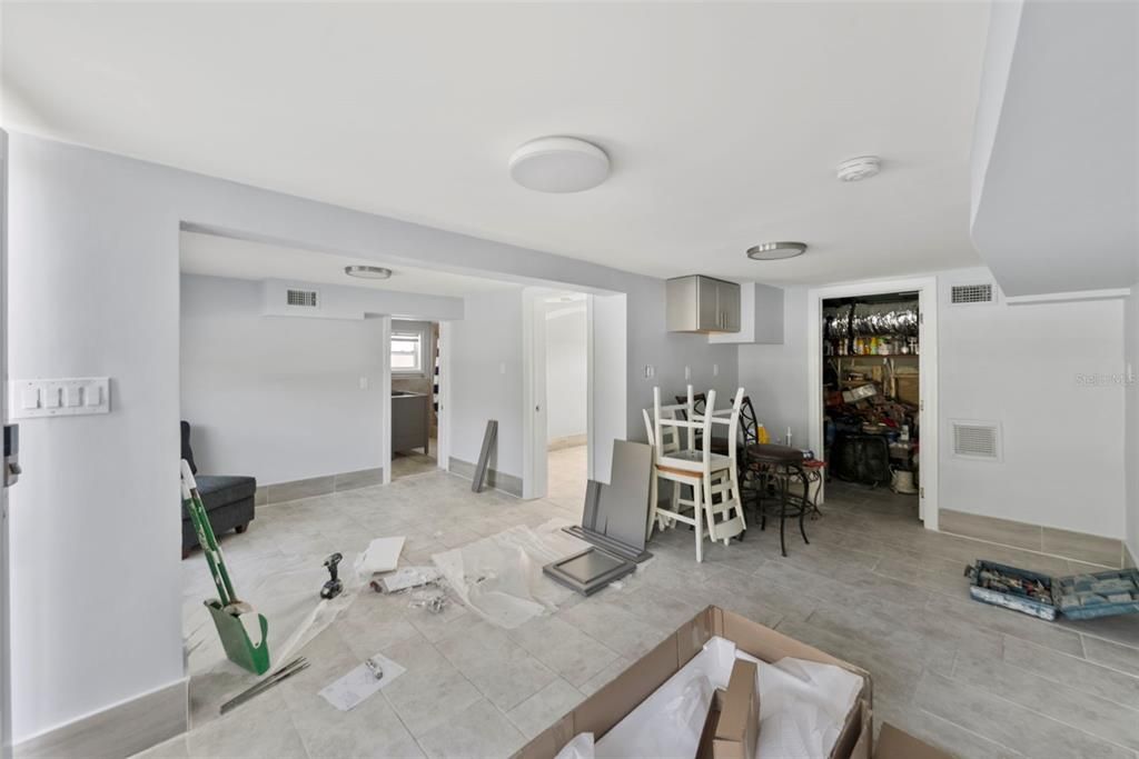 For Sale: $1,098,000 (3 beds, 2 baths, 1876 Square Feet)