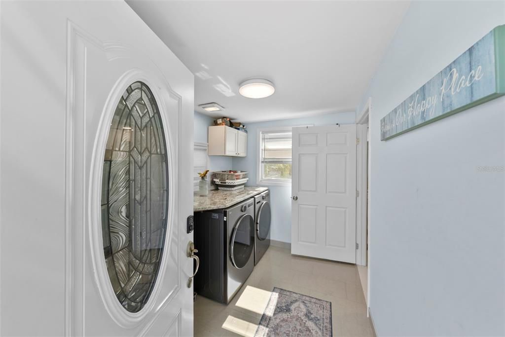 For Sale: $1,098,000 (3 beds, 2 baths, 1876 Square Feet)