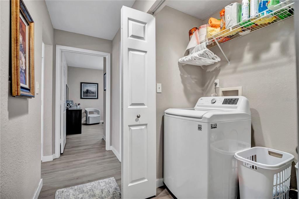 For Sale: $280,000 (2 beds, 2 baths, 1140 Square Feet)