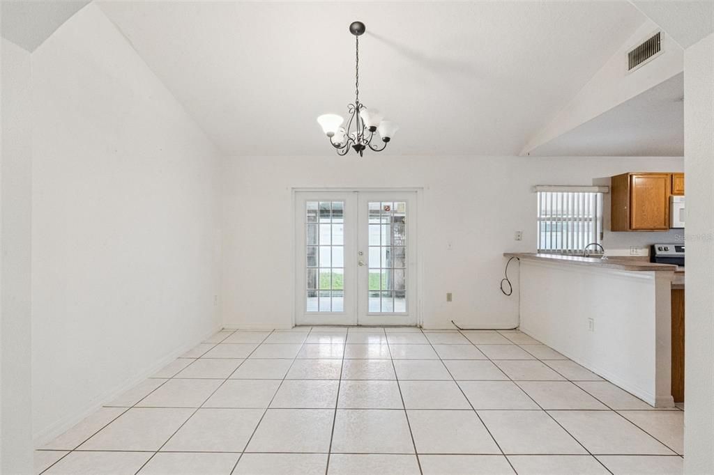 На продажу: $325,000 (3 спален, 2 ванн, 1552 Квадратных фут)