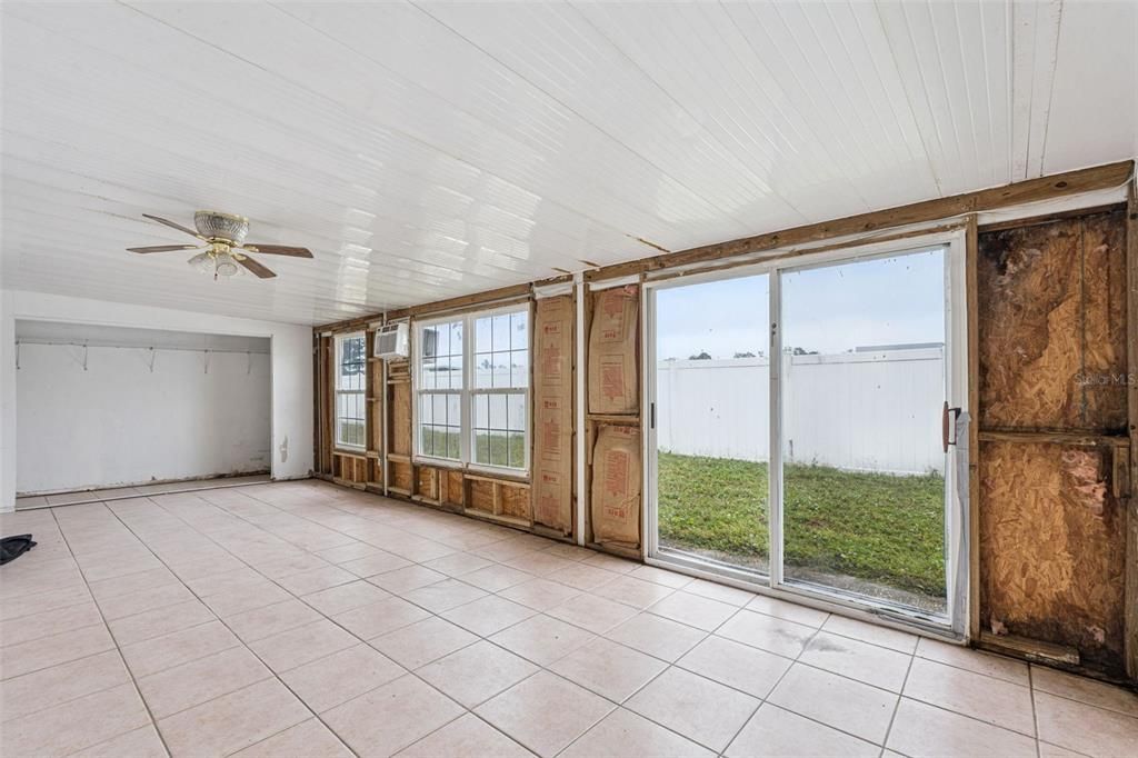 На продажу: $325,000 (3 спален, 2 ванн, 1552 Квадратных фут)