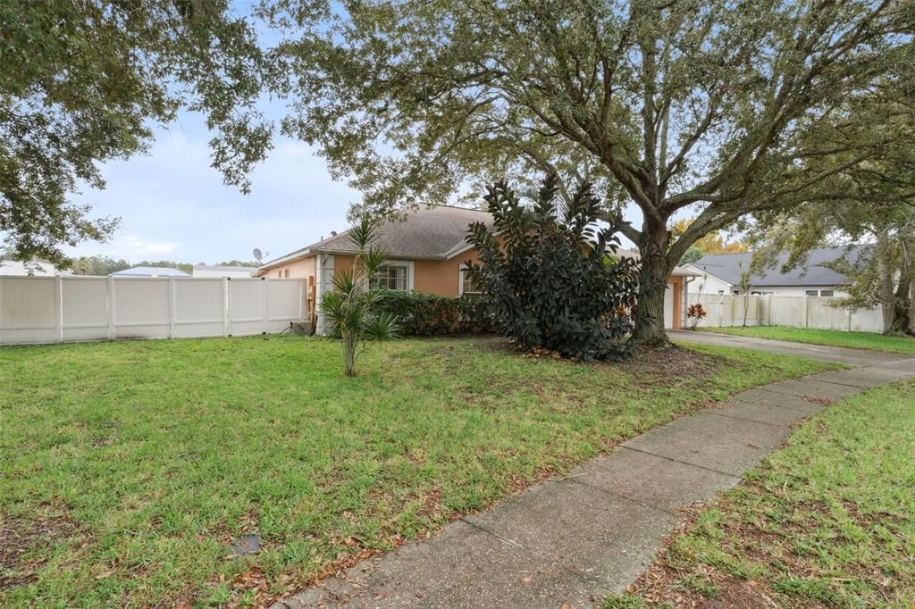 На продажу: $325,000 (3 спален, 2 ванн, 1552 Квадратных фут)