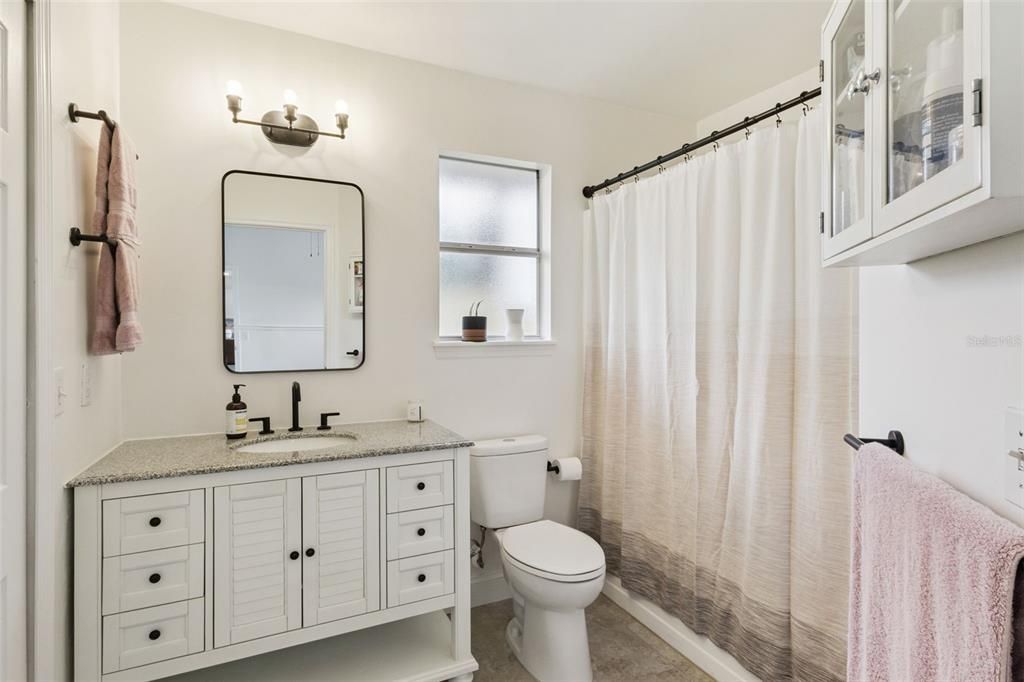 For Sale: $389,000 (3 beds, 2 baths, 1311 Square Feet)