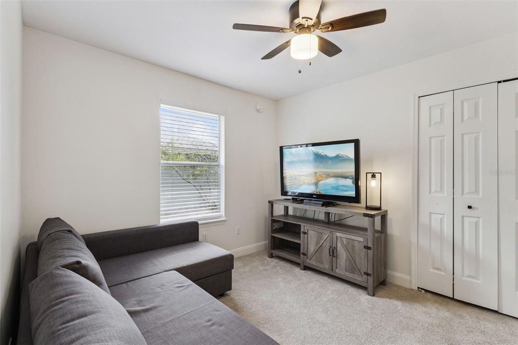 For Sale: $389,000 (3 beds, 2 baths, 1311 Square Feet)