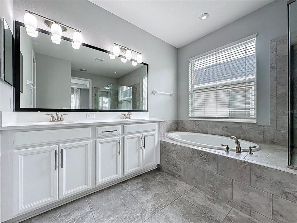 На продажу: $534,900 (4 спален, 3 ванн, 2399 Квадратных фут)