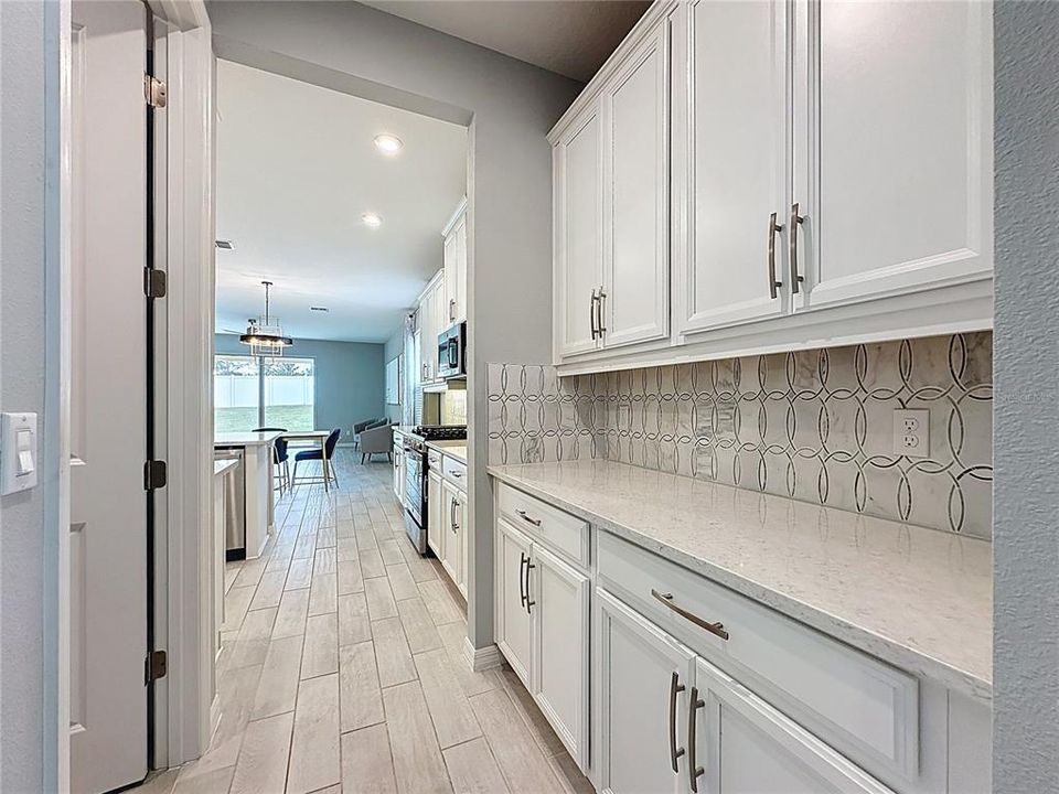 На продажу: $534,900 (4 спален, 3 ванн, 2399 Квадратных фут)