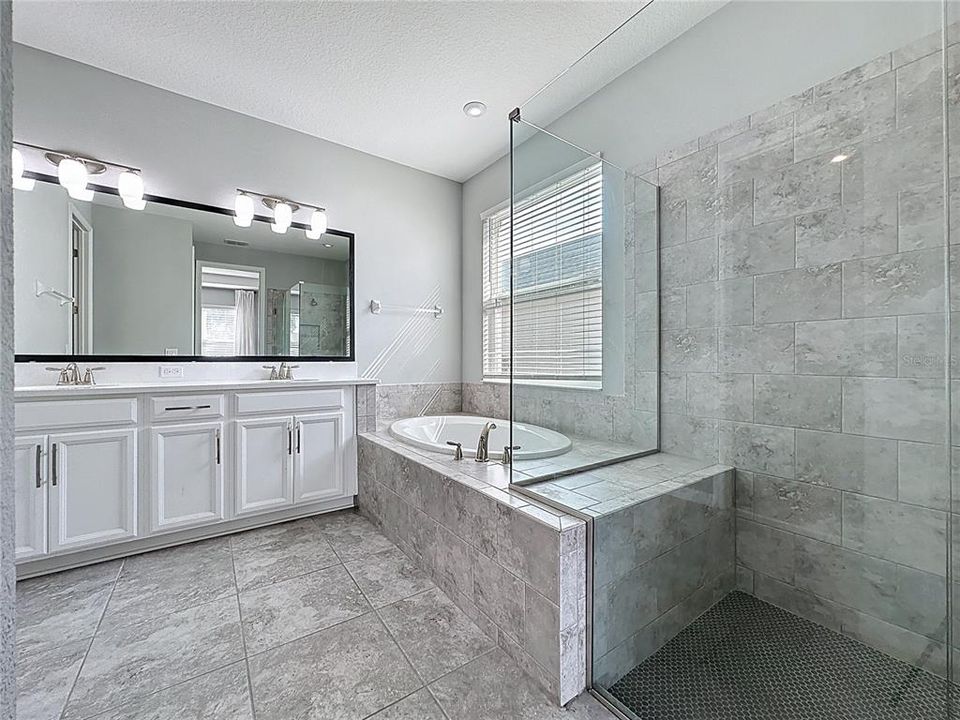 На продажу: $534,900 (4 спален, 3 ванн, 2399 Квадратных фут)