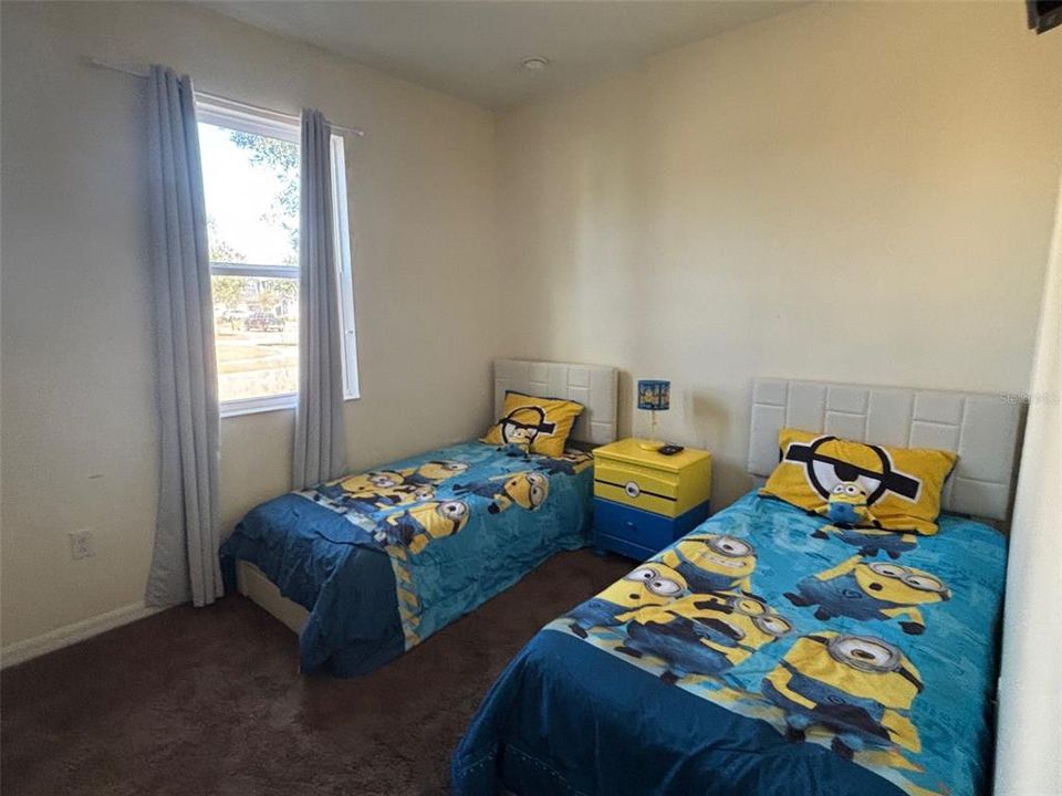 En Renta: $2,350 (4 camas, 2 baños, 1978 Pies cuadrados)