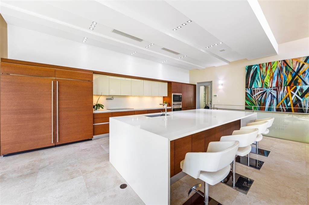 На продажу: $3,100,000 (4 спален, 3 ванн, 4648 Квадратных фут)