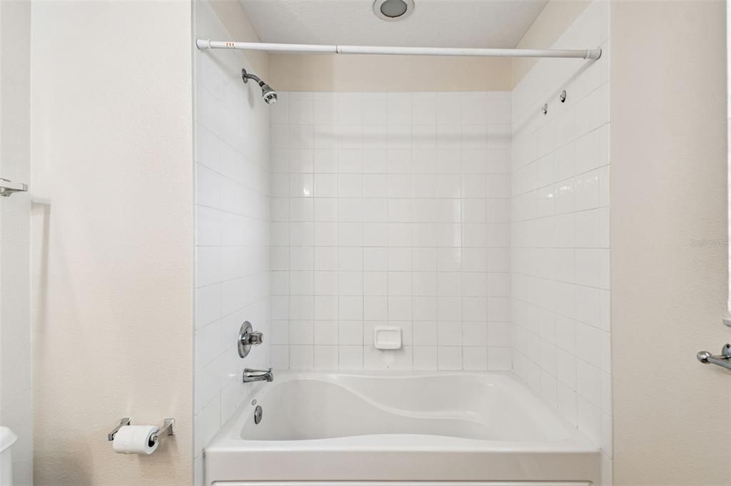 待售: $370,000 (3 贝兹, 2 浴室, 1712 平方英尺)