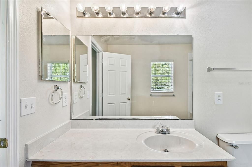 待售: $370,000 (3 贝兹, 2 浴室, 1712 平方英尺)