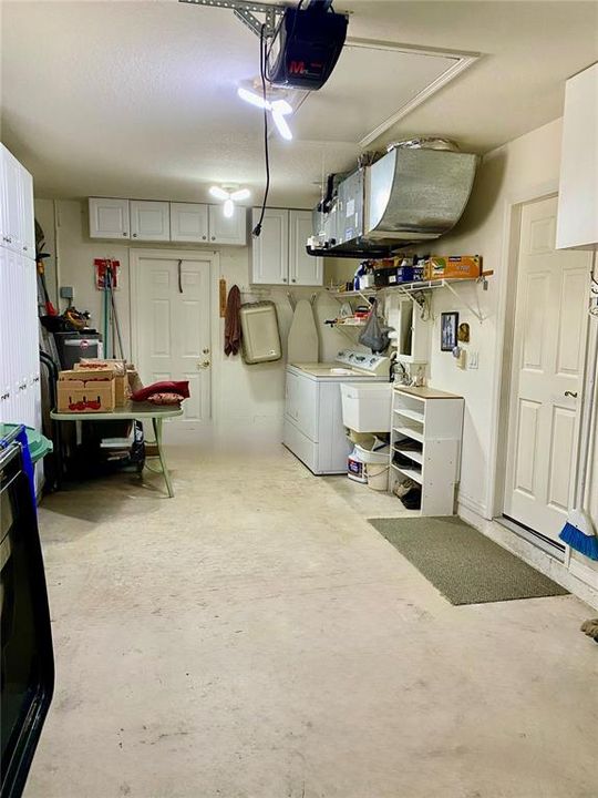 待售: $199,900 (2 贝兹, 2 浴室, 1040 平方英尺)