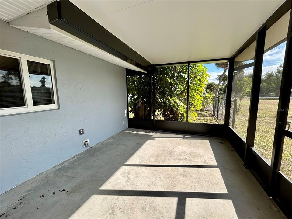 出租: $1,895 (2 贝兹, 2 浴室, 1264 平方英尺)