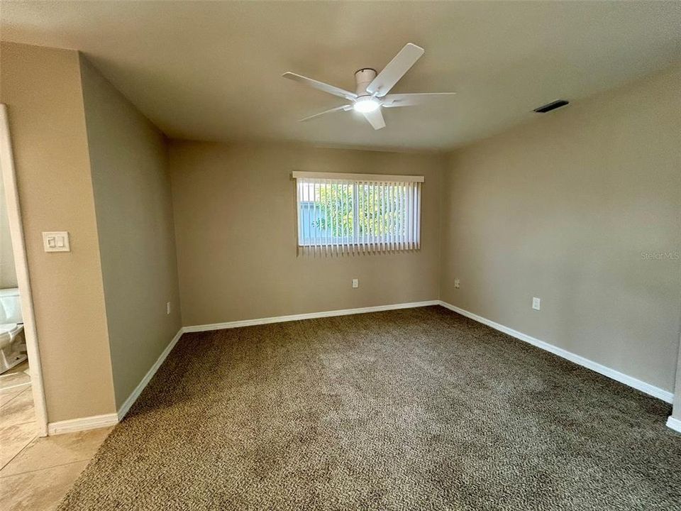 出租: $1,895 (2 贝兹, 2 浴室, 1264 平方英尺)