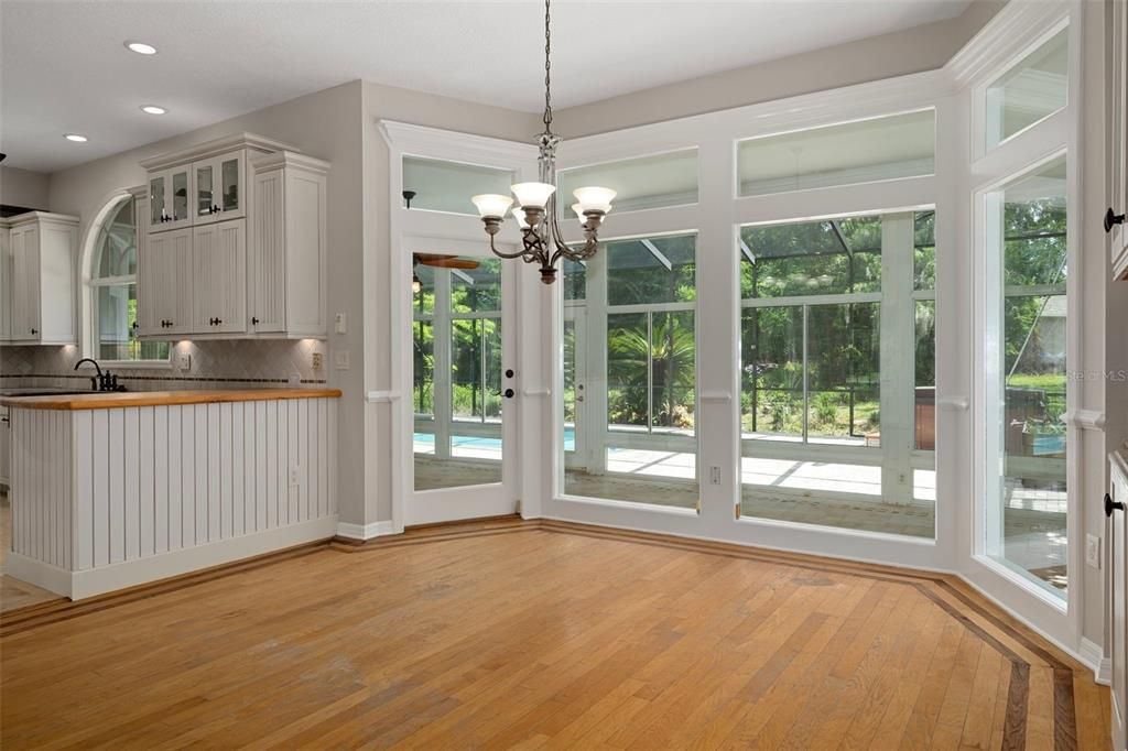 待售: $650,000 (4 贝兹, 3 浴室, 3637 平方英尺)