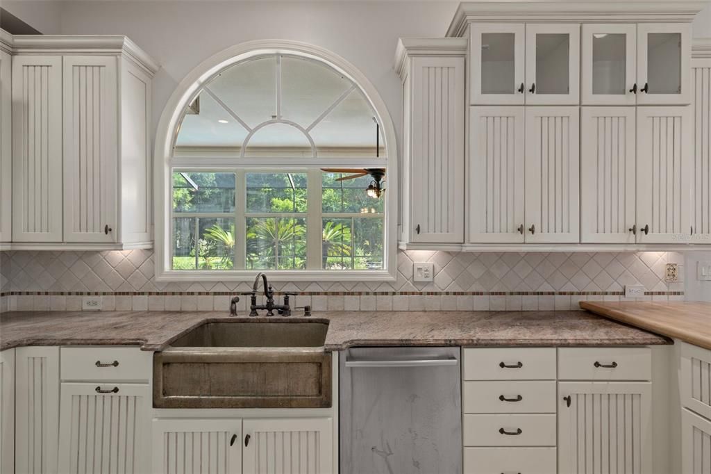 待售: $650,000 (4 贝兹, 3 浴室, 3637 平方英尺)