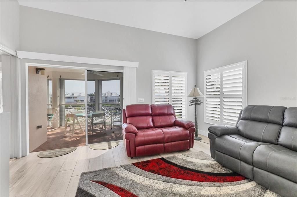 待售: $935,000 (3 贝兹, 3 浴室, 2085 平方英尺)