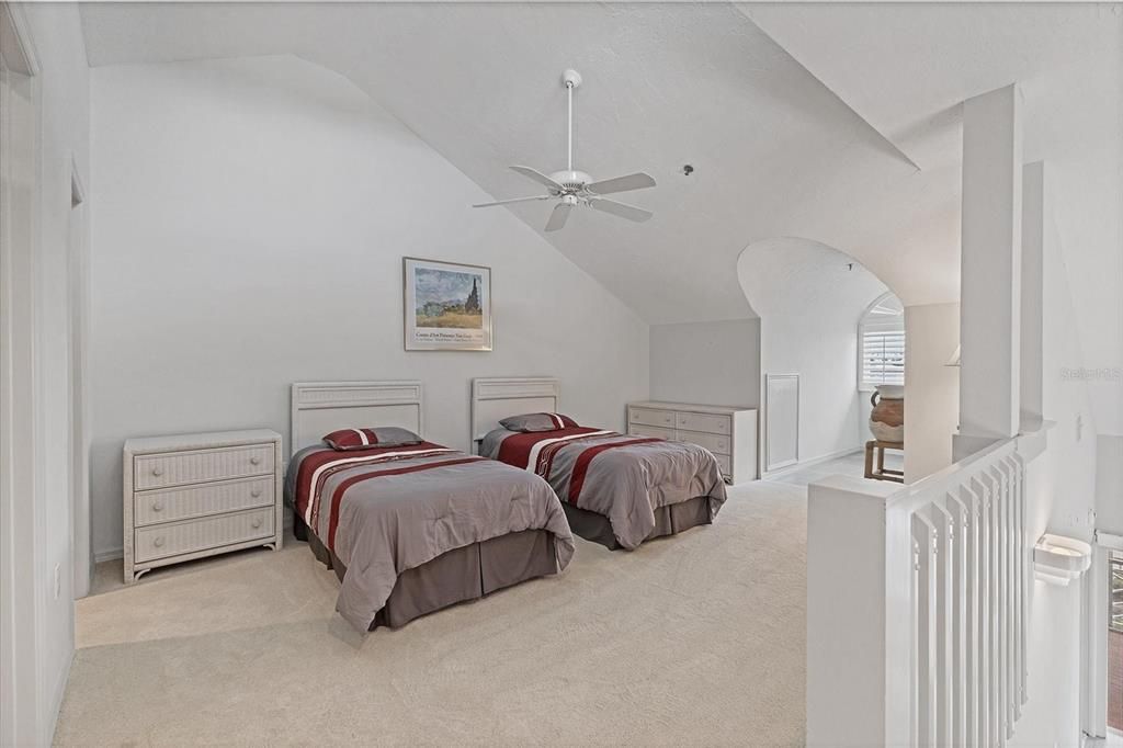 待售: $935,000 (3 贝兹, 3 浴室, 2085 平方英尺)