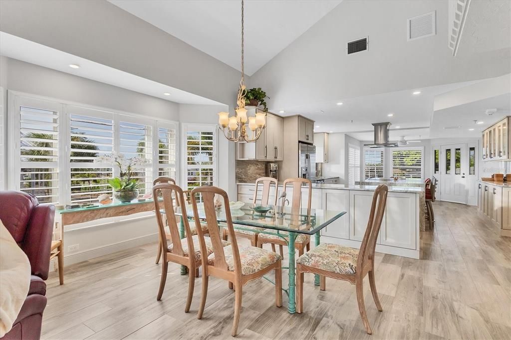 待售: $935,000 (3 贝兹, 3 浴室, 2085 平方英尺)