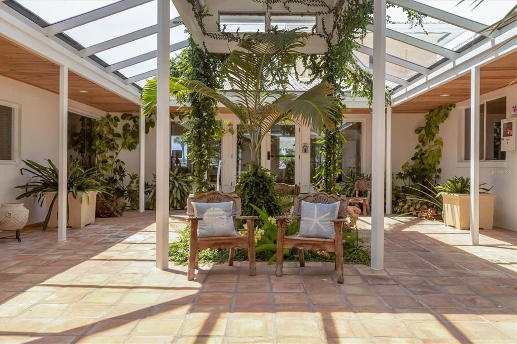 待售: $935,000 (3 贝兹, 3 浴室, 2085 平方英尺)