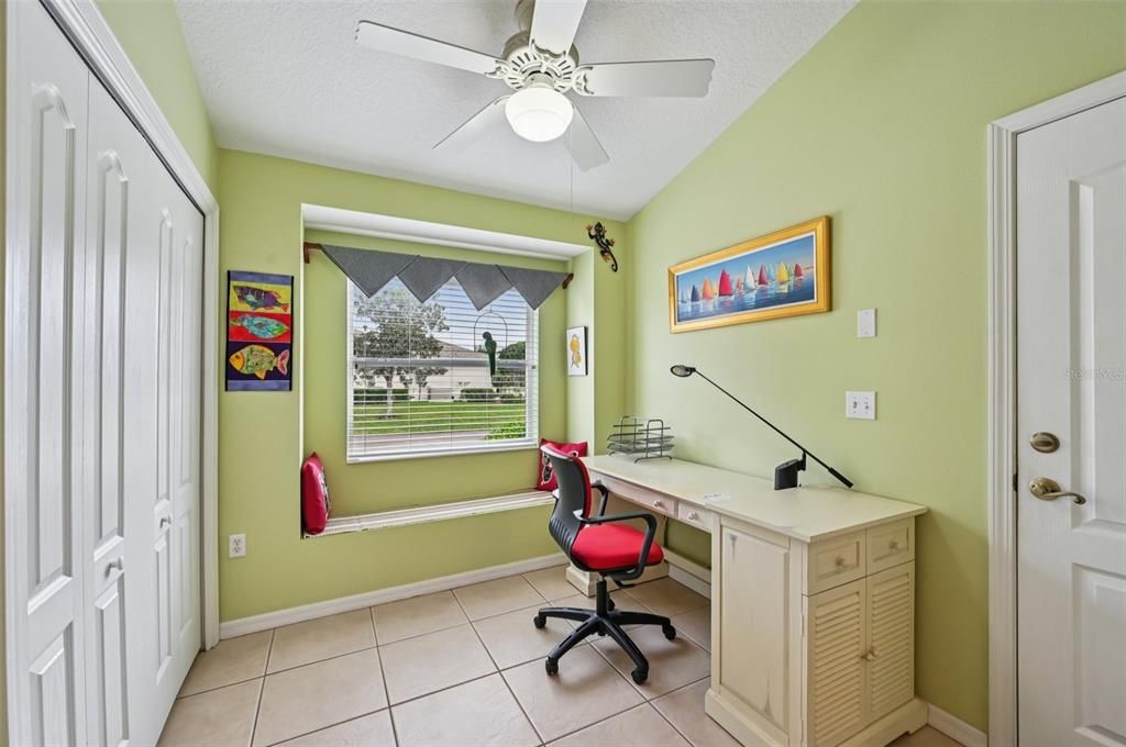 待售: $289,900 (2 贝兹, 2 浴室, 1377 平方英尺)