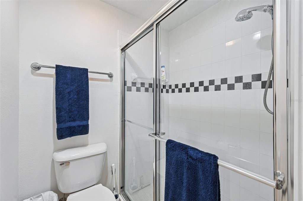 待售: $289,900 (2 贝兹, 2 浴室, 1377 平方英尺)