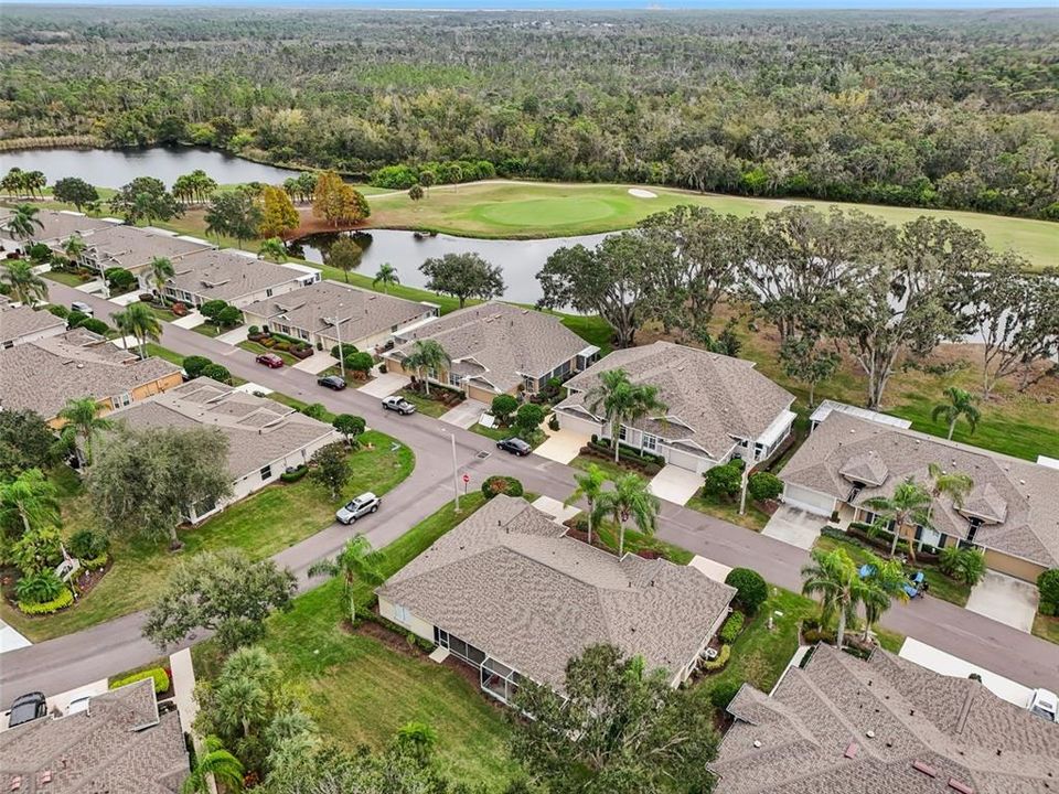 待售: $289,900 (2 贝兹, 2 浴室, 1377 平方英尺)