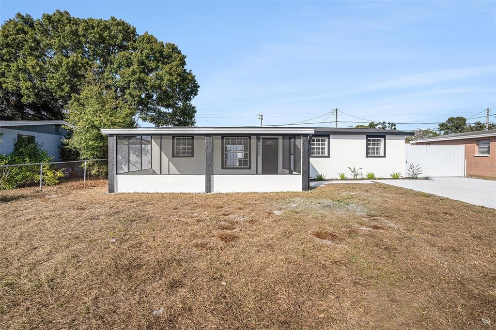 For Sale: $474,900 (3 beds, 2 baths, 1000 Square Feet)