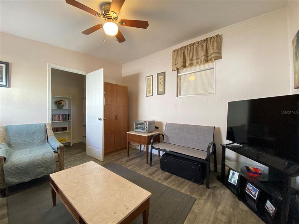 For Sale: $82,900 (3 beds, 2 baths, 828 Square Feet)