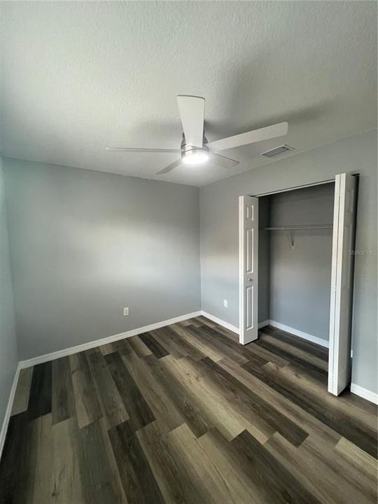 待售: $229,000 (3 贝兹, 2 浴室, 1064 平方英尺)