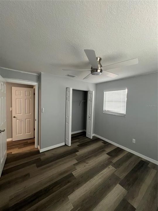 待售: $229,000 (3 贝兹, 2 浴室, 1064 平方英尺)