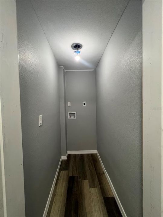 待售: $229,000 (3 贝兹, 2 浴室, 1064 平方英尺)