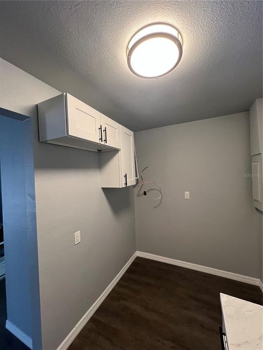 待售: $229,000 (3 贝兹, 2 浴室, 1064 平方英尺)