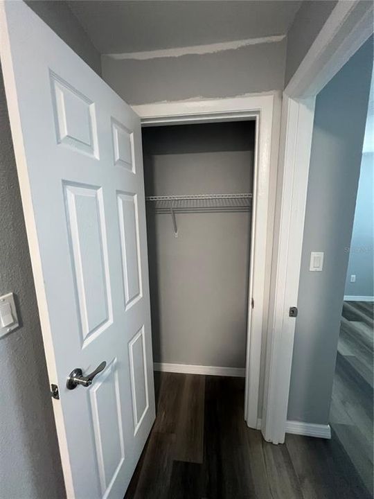 待售: $229,000 (3 贝兹, 2 浴室, 1064 平方英尺)