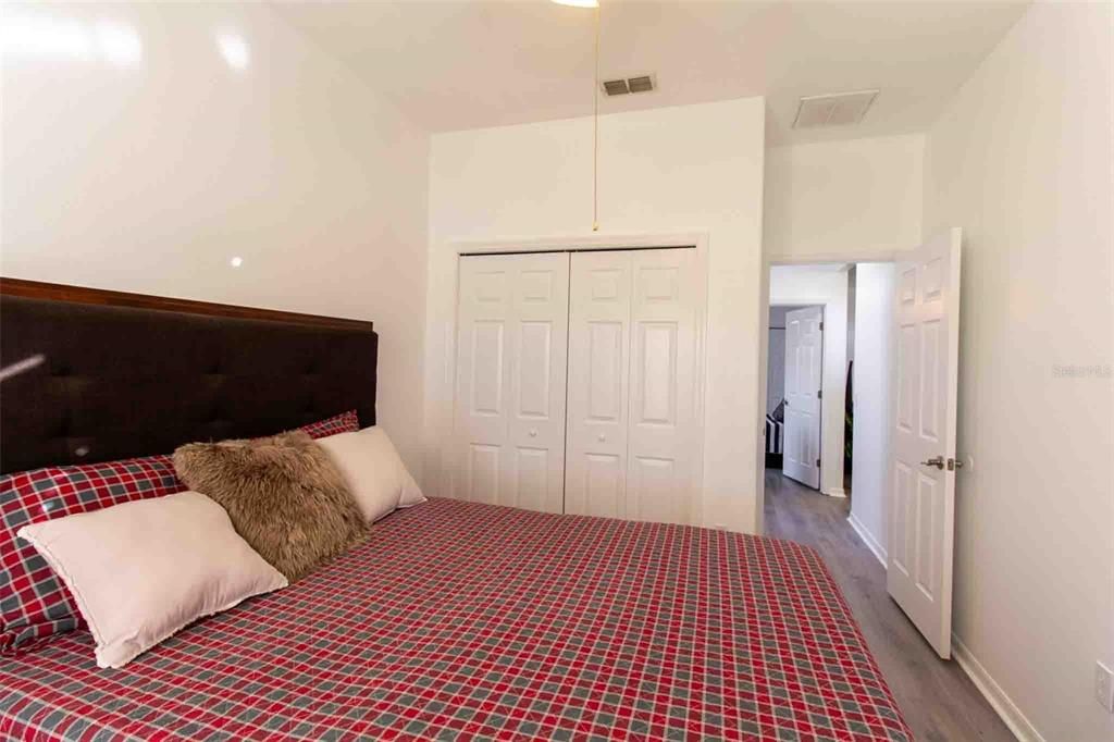 待售: $319,000 (3 贝兹, 2 浴室, 1565 平方英尺)