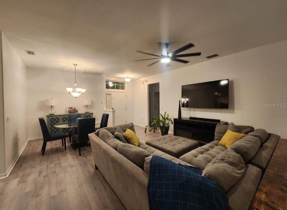 待售: $319,000 (3 贝兹, 2 浴室, 1565 平方英尺)