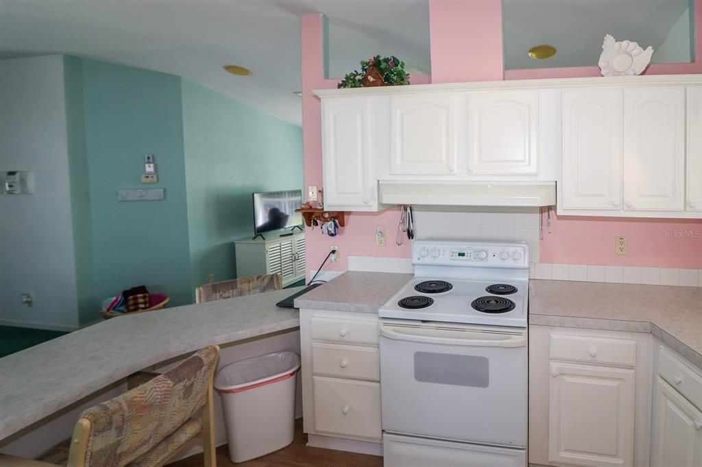 For Sale: $95,000 (2 beds, 2 baths, 1196 Square Feet)