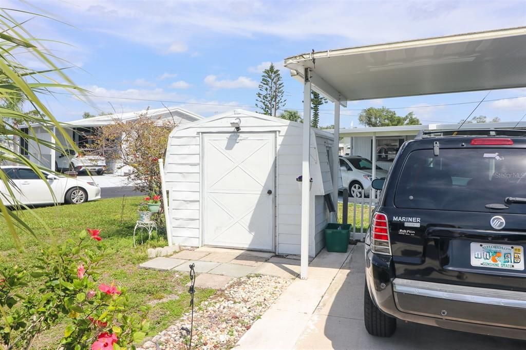 For Sale: $95,000 (2 beds, 2 baths, 1196 Square Feet)