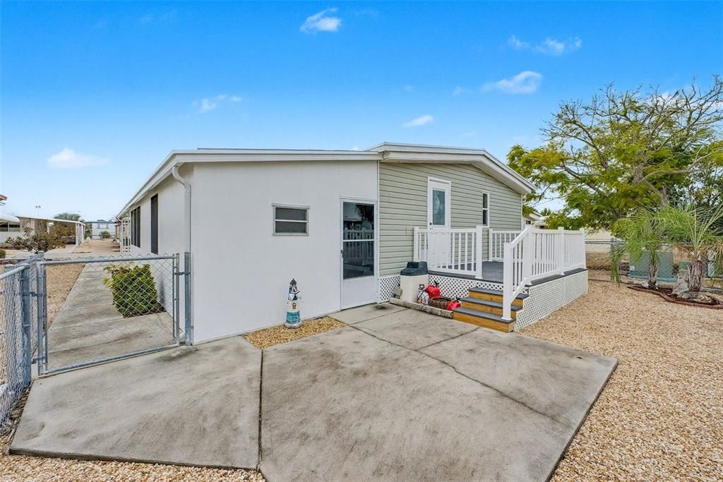 На продажу: $169,900 (3 спален, 2 ванн, 1394 Квадратных фут)