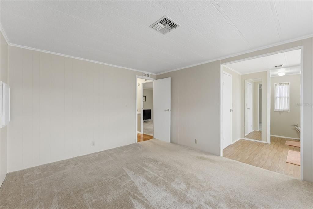 На продажу: $169,900 (3 спален, 2 ванн, 1394 Квадратных фут)