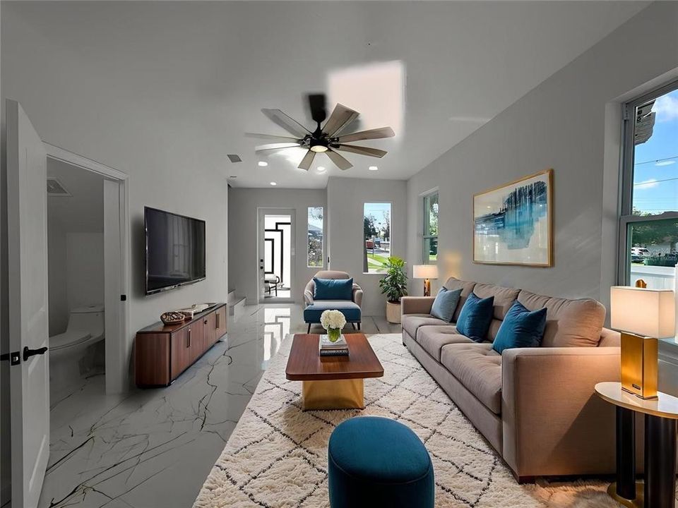 En Venta: $449,900 (3 camas, 2 baños, 1675 Pies cuadrados)