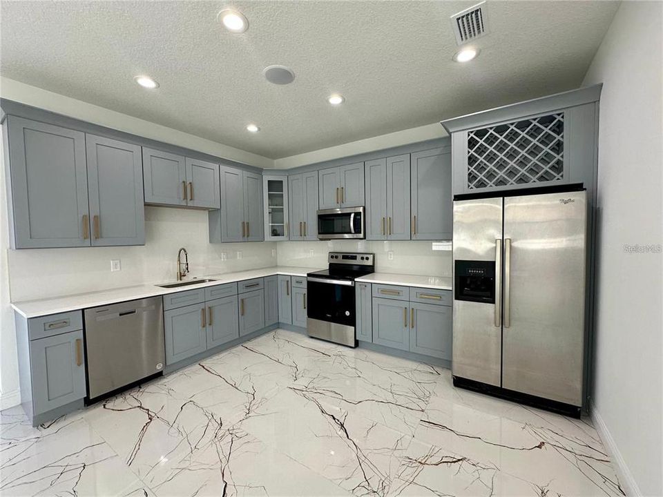 En Venta: $449,900 (3 camas, 2 baños, 1675 Pies cuadrados)