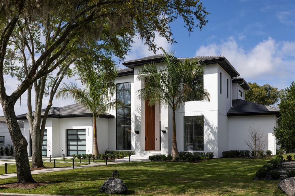 For Rent: $19,000 (5 beds, 5 baths, 5164 Square Feet)