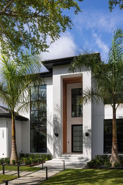 For Rent: $19,000 (5 beds, 5 baths, 5164 Square Feet)