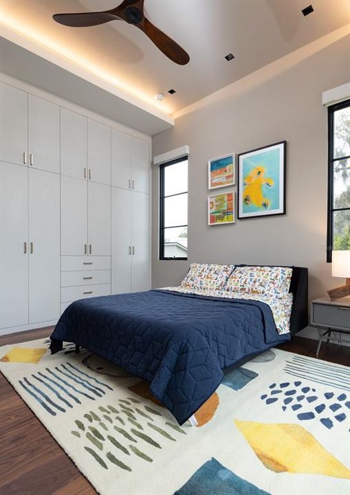 For Rent: $19,000 (5 beds, 5 baths, 5164 Square Feet)