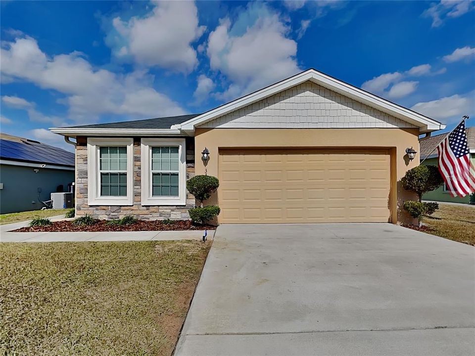 出租: $1,949 (3 贝兹, 2 浴室, 1478 平方英尺)